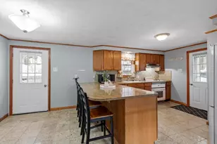 128 Manning St, Hudson, MA 01749 - Photo 7