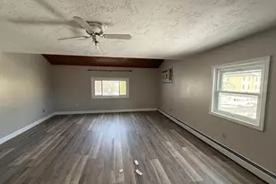 21 Creston St, Worcester, MA 01604 - Photo 3