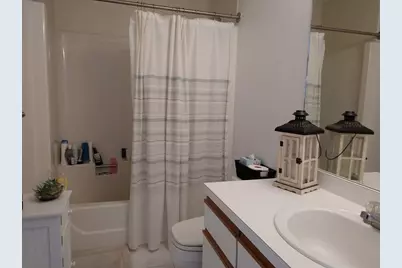 51 Pettee St #33, Newton, MA 02464 - Photo 5