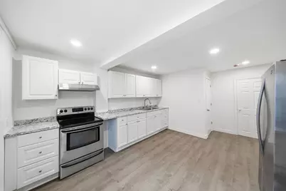 10 3rd Ave #1, Lowell, MA 01854 - Photo 17