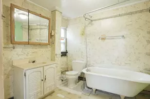 8 Curve St, Newton, MA 02465 - Photo 17