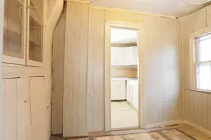 8 Curve St, Newton, MA 02465 - Photo 11