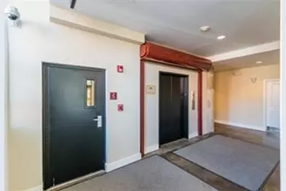 21 Illinois St #406, Worcester, MA 01610 - Photo 5