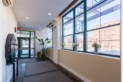 21 Illinois St #403, Worcester, MA 01610 - Photo 3