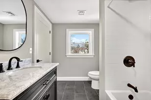 60 Frankin St, Melrose, MA 02176 - Photo 27