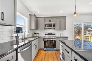 60 Frankin St, Melrose, MA 02176 - Photo 13