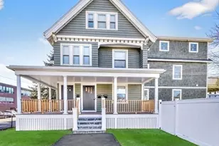 60 Frankin St, Melrose, MA 02176 - Photo 1