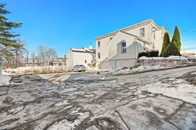 92 Sayles St #1, Southbridge, MA 01550 - Photo 17