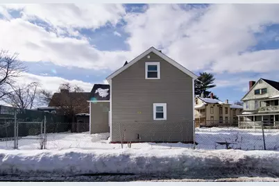 63 Bay St, Springfield, MA 01109 - Photo 3