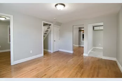 63 Bay St, Springfield, MA 01109 - Photo 17