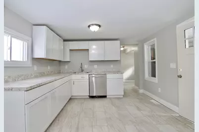 63 Bay St, Springfield, MA 01109 - Photo 5