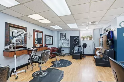 1008 Westford St, Lowell, MA 01851 - Photo 11