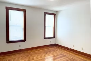 25 Bennett St, Beverly, MA 01915 - Photo 5