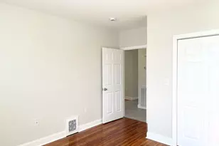 25 Bennett St, Beverly, MA 01915 - Photo 13