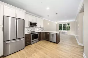 21 Totman St, Quincy, MA 02169 - Photo 5