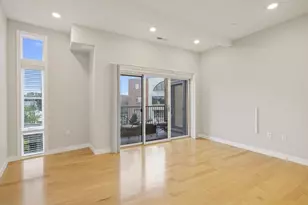 17 Holland St, Somerville, MA 02144 - Photo 9