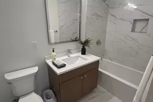 105 Sea St, Quincy, MA 02169 - Photo 11