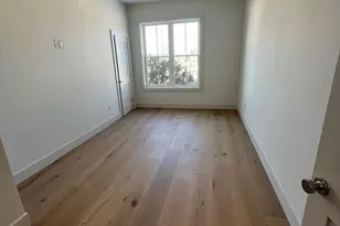 105 Sea St, Quincy, MA 02169 - Photo 11