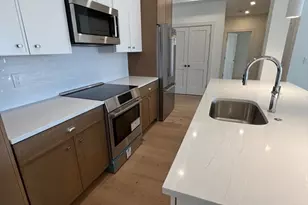 105 Sea St, Quincy, MA 02169 - Photo 3