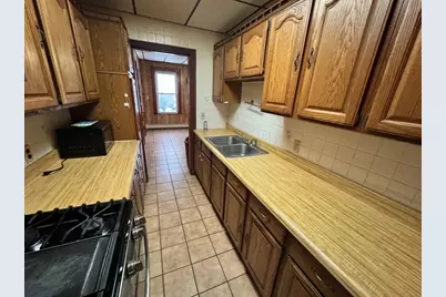 44 Montgomery St #1, Lawrence, MA 01841 - Photo 5