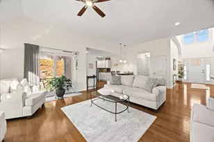 8 Eagle Way, Lakeville, MA 02347 - Photo 15