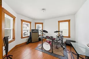 31 Whitcomb St, Webster, MA 01570 - Photo 7