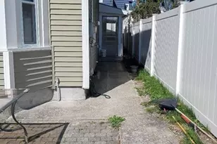 45 West 4th, Lowell, MA 01850 - Photo 15