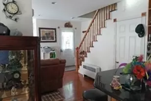 45 West 4th, Lowell, MA 01850 - Photo 3
