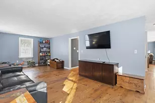 114 Groton St, Pepperell, MA 01463 - Photo 7