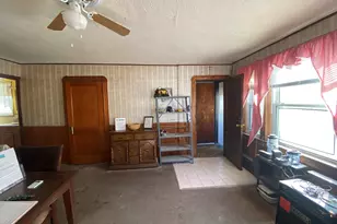 10 Carlisa Dr, Fall River, MA 02723 - Photo 7