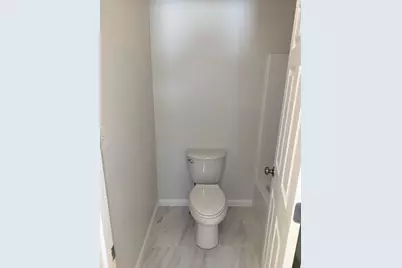 75 Warren St W #16, Raynham, MA 02767 - Photo 7