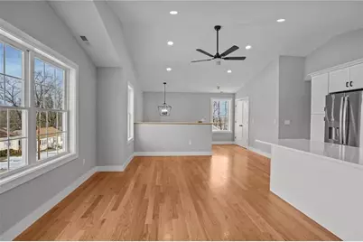 85 Colonial, Cumberland, RI 02864 - Photo 7