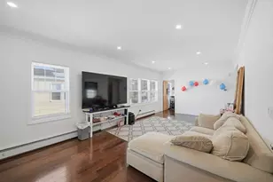 34 Wilson Ave, Westfield, MA 01085 - Photo 7