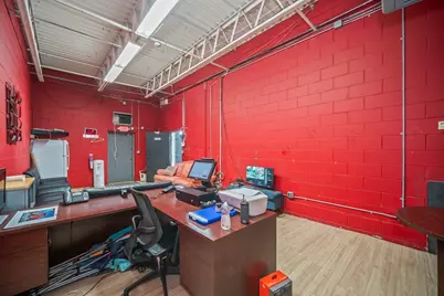 777 Confidential St, Salem, MA 01970 - Photo 11