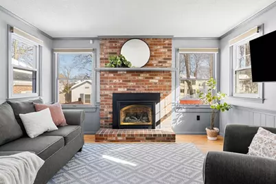 42 Pentucket Ave, Lowell, MA 01852 - Photo 21