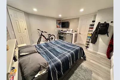 37 Chesterfield Ave, Springfield, MA 01118 - Photo 19