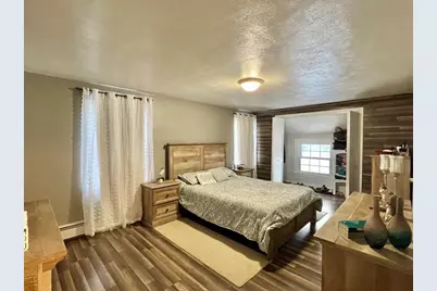 37 Chesterfield Ave, Springfield, MA 01118 - Photo 11