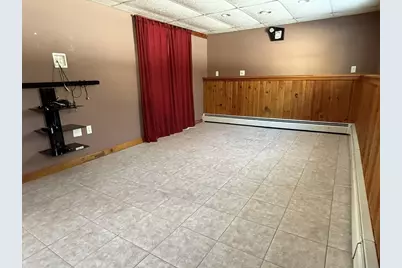 81 Thayer St, Millville, MA 01529 - Photo 25