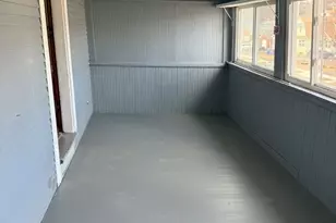 22 Clark St, Holyoke, MA 01040 - Photo 15