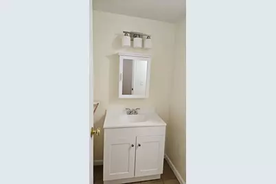 688 Boston Post Rd E #103, Marlborough, MA 01752 - Photo 9