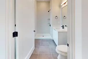 211 Green St, Boston, MA 02130 - Photo 15