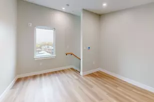 211 Green St, Boston, MA 02130 - Photo 11