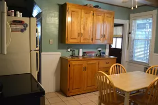 92 Norman St, West Springfield, MA 01089 - Photo 13