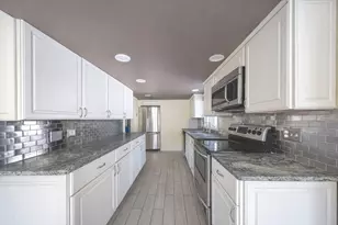 7 West St, Melrose, MA 02176 - Photo 9