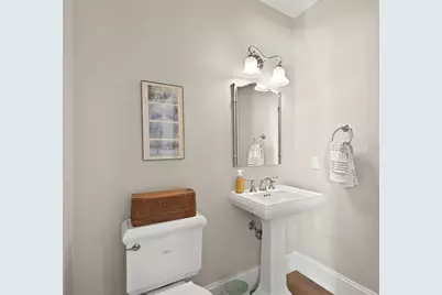 105-107 North St #105, Newton, MA 02460 - Photo 9