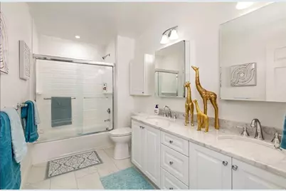 13 Independence Dr #13, Brookline, MA 02467 - Photo 13