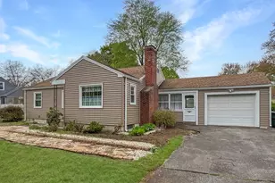 854 Grayson Dr, Springfield, MA 01119 - Photo 1