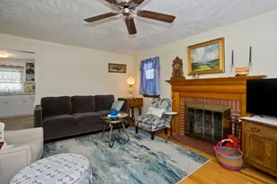 854 Grayson Dr, Springfield, MA 01119 - Photo 13