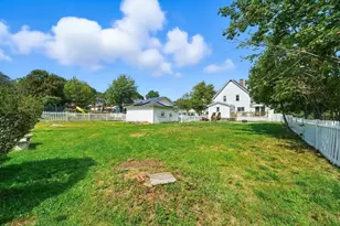 27 Clifton St, Fitchburg, MA 01420 - Photo 31