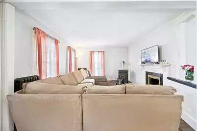 27 Clifton St, Fitchburg, MA 01420 - Photo 3